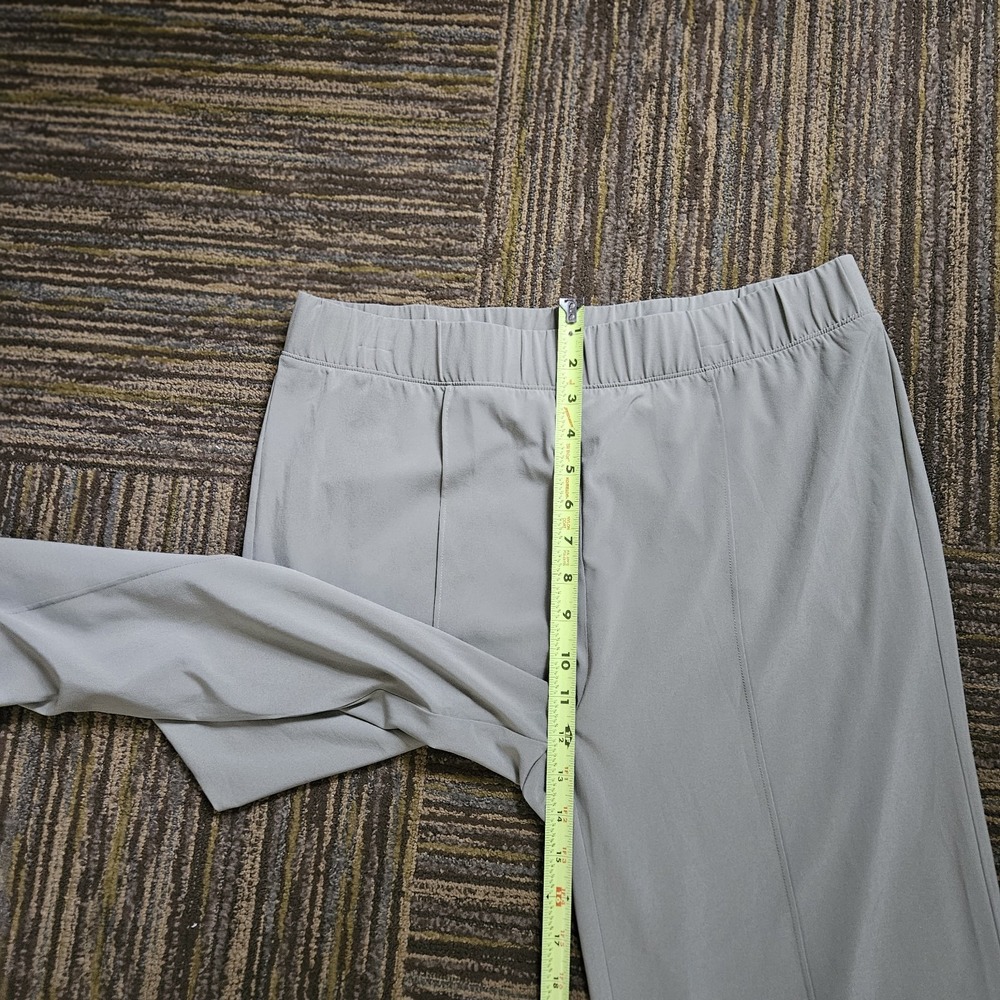 Chico's Weekend SZ 1/M/8 Pull On Light Sage Relax Fit Casual Stretch Crop Pants - Picture 8 of 12